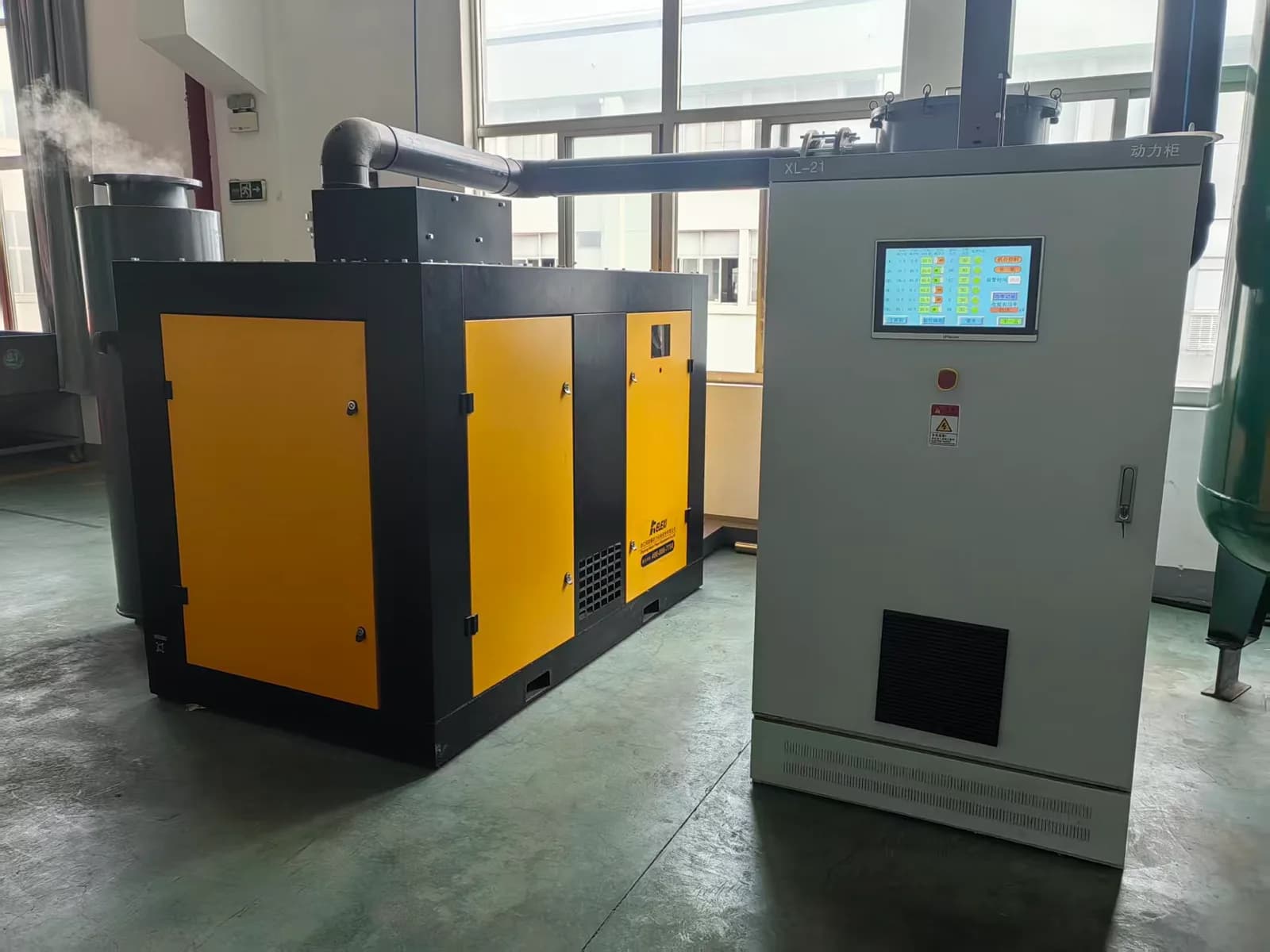 TF105 dry screw vacuum pump installed at a customer site for plastic thermoforming vacuum reference