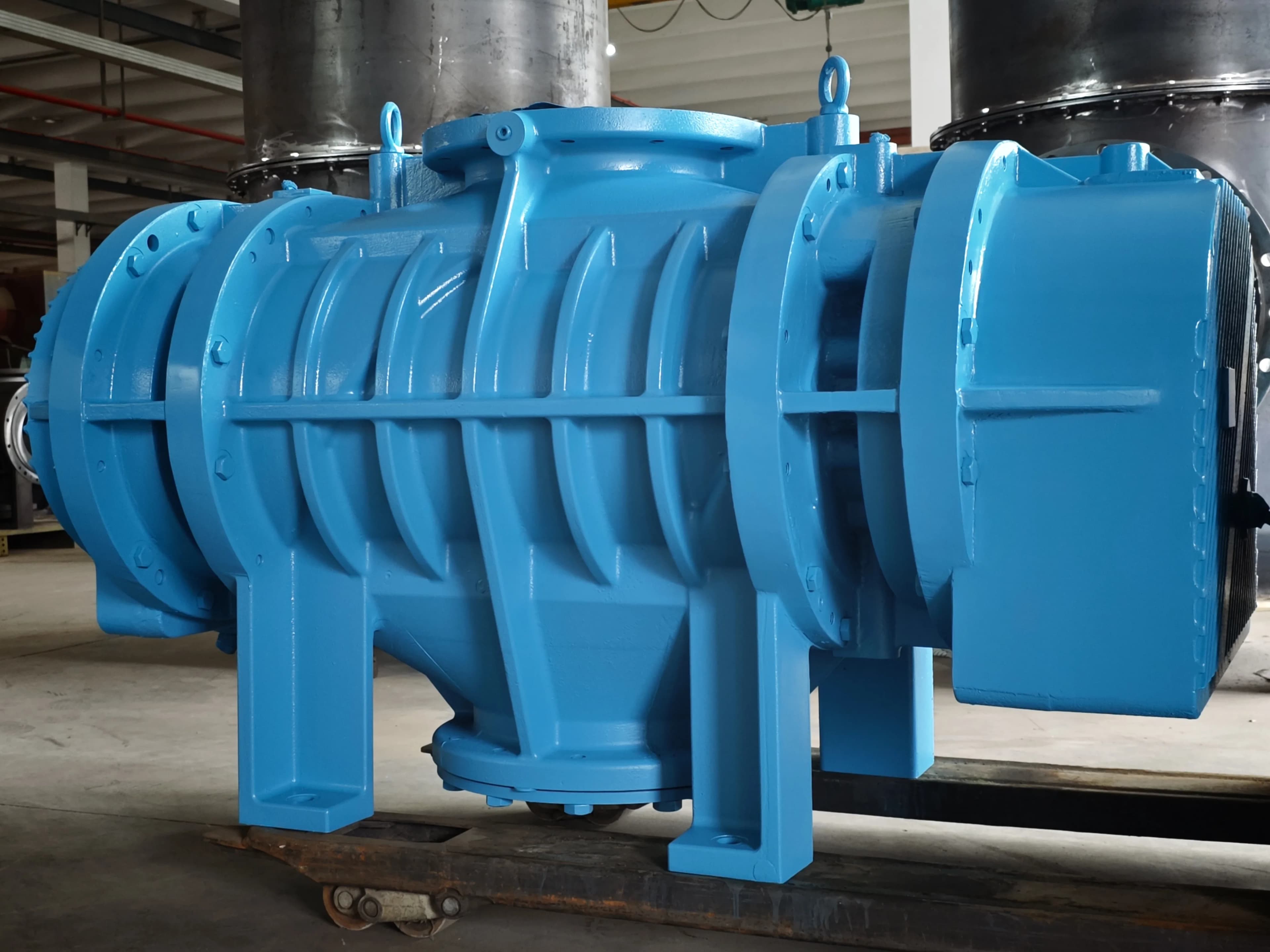 TF225 dry screw vacuum pump installed in the workshop